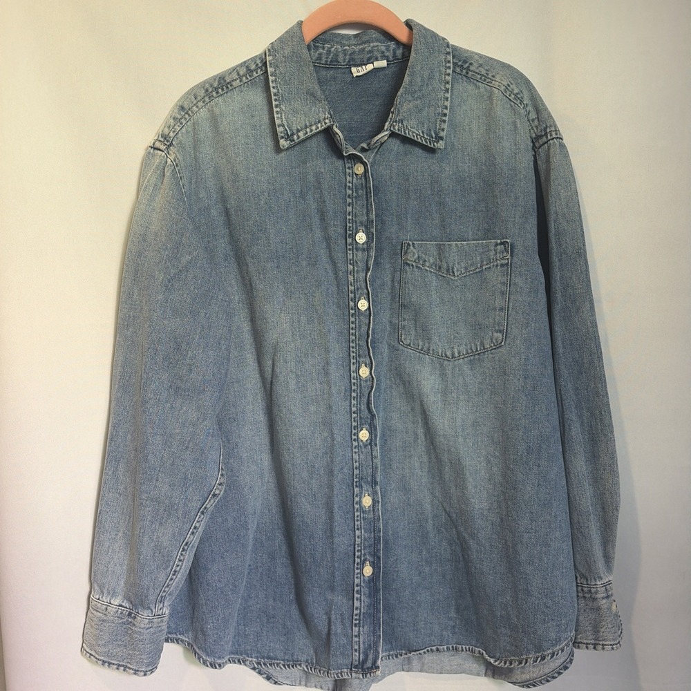 GAP Denim Big Shirt 100% Cotton Medium Wash Oversized Button Down Relaxed Wmns L